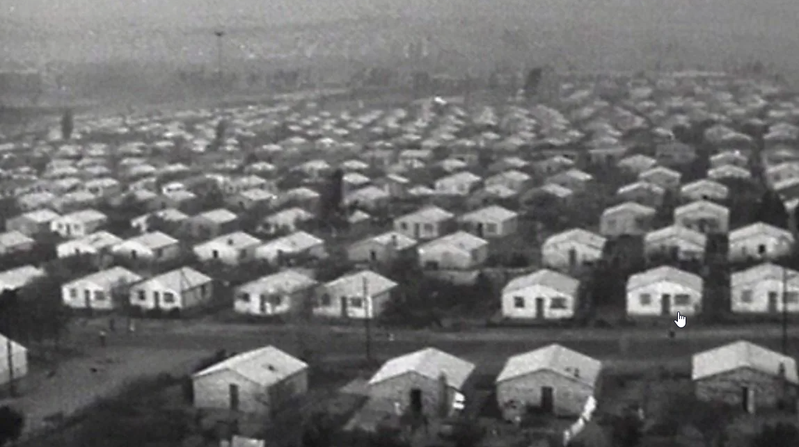 Резервации, куда выселяли темнокожее и цветное население. Фото с сайта bbc.co.uk