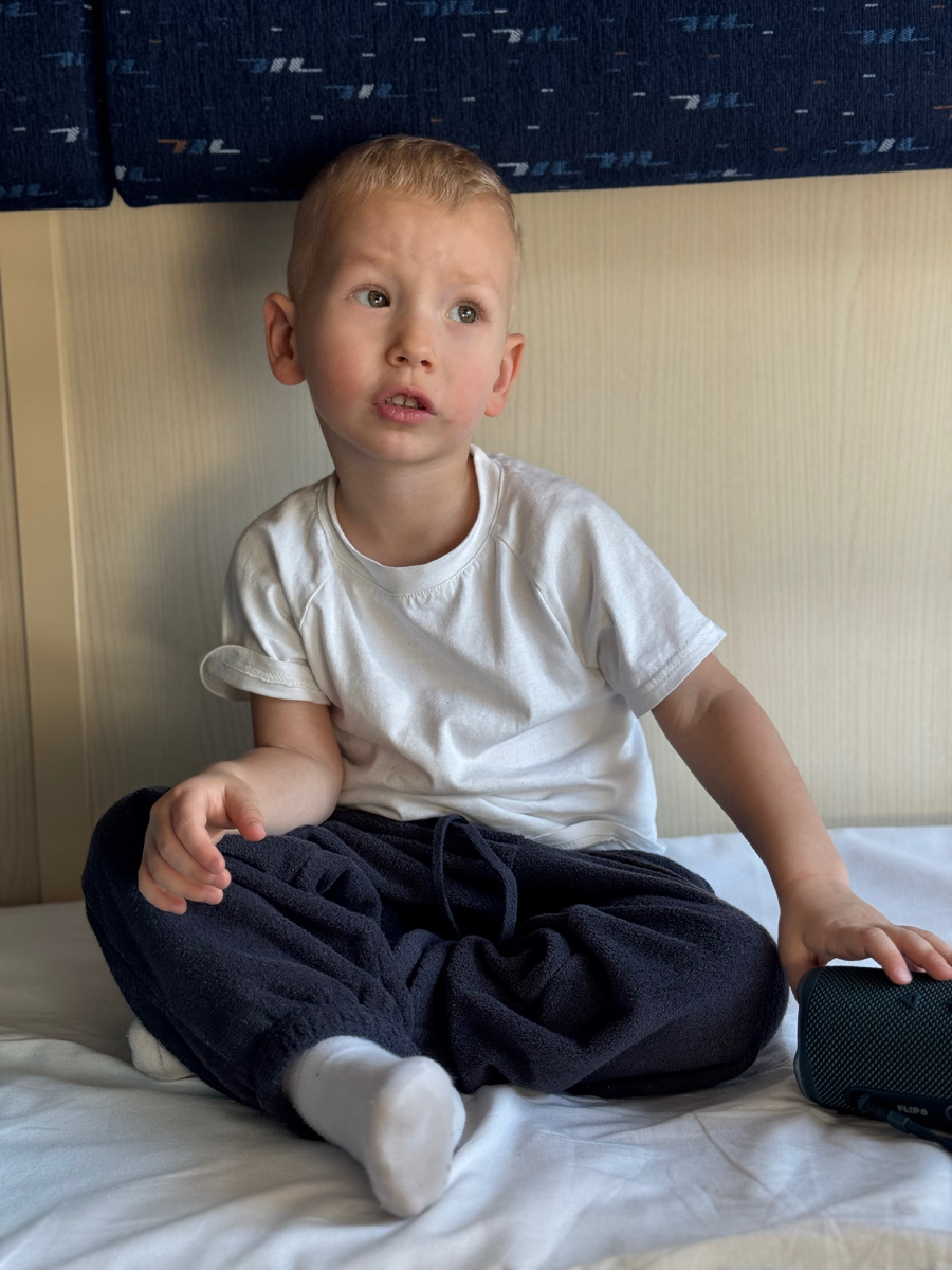 Выспался котик