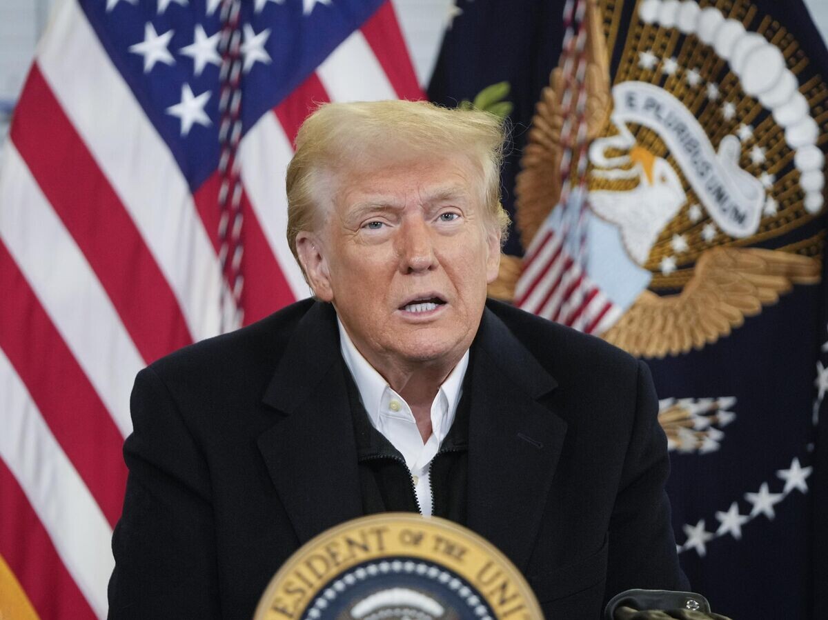    Президент США Дональд Трамп© AP Photo / Mark Schiefelbein