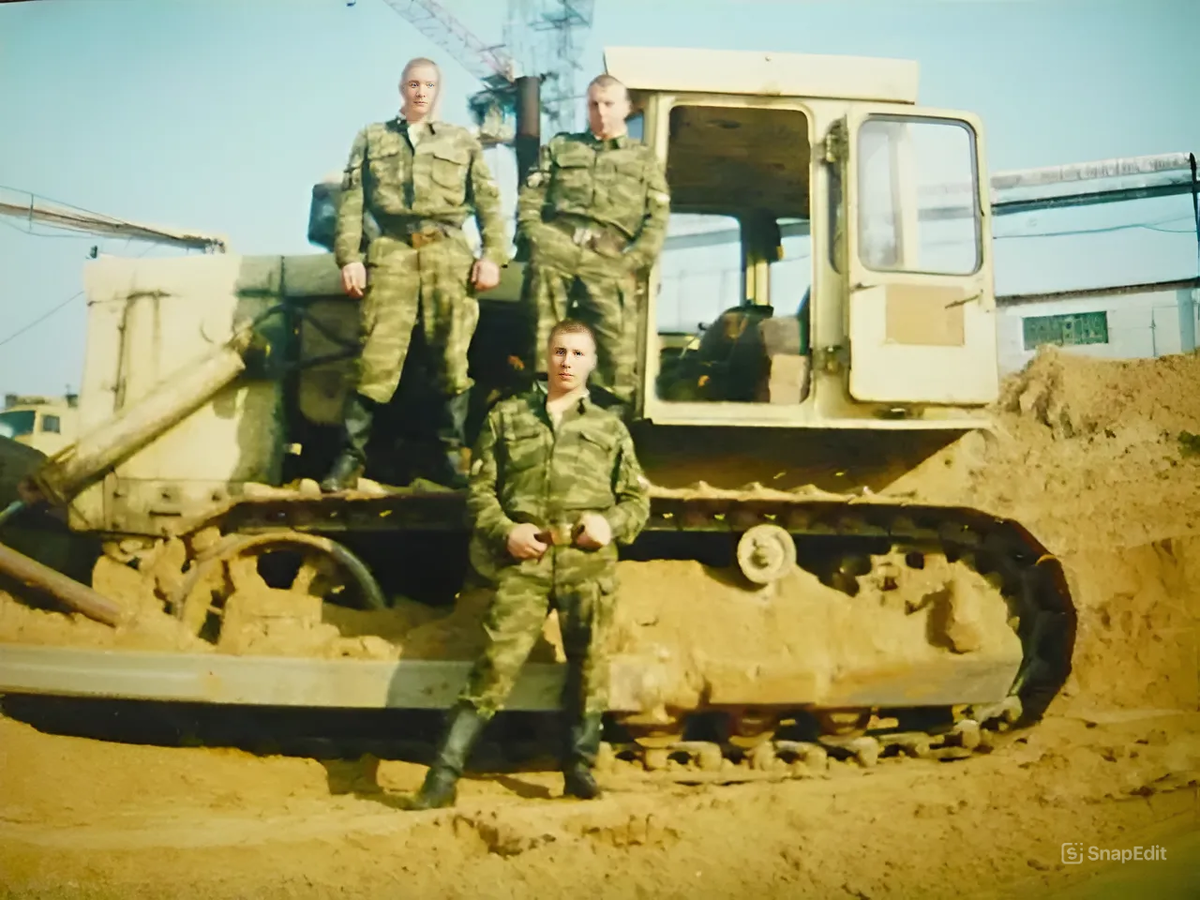 Воины строители. Фото из сети.