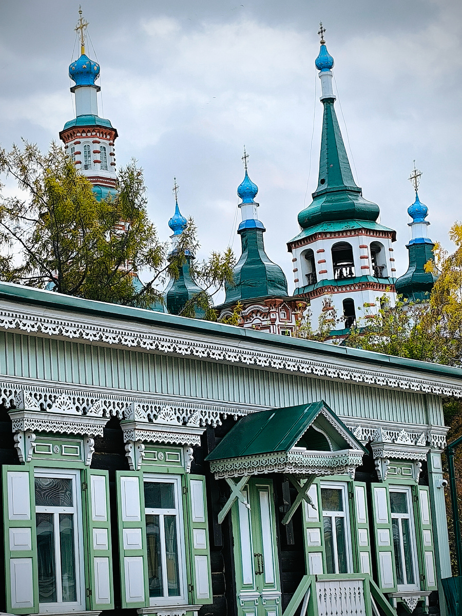 Иркутск встретил меня нарядным, в деревянных кружевах ❤ (© Анна, «Маяк энерджайзера»)