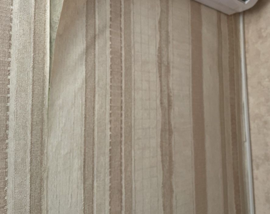 Повреждение отделки квартиры