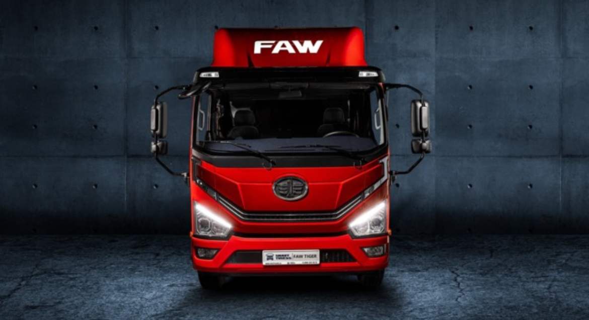 Обнавленная кабина.