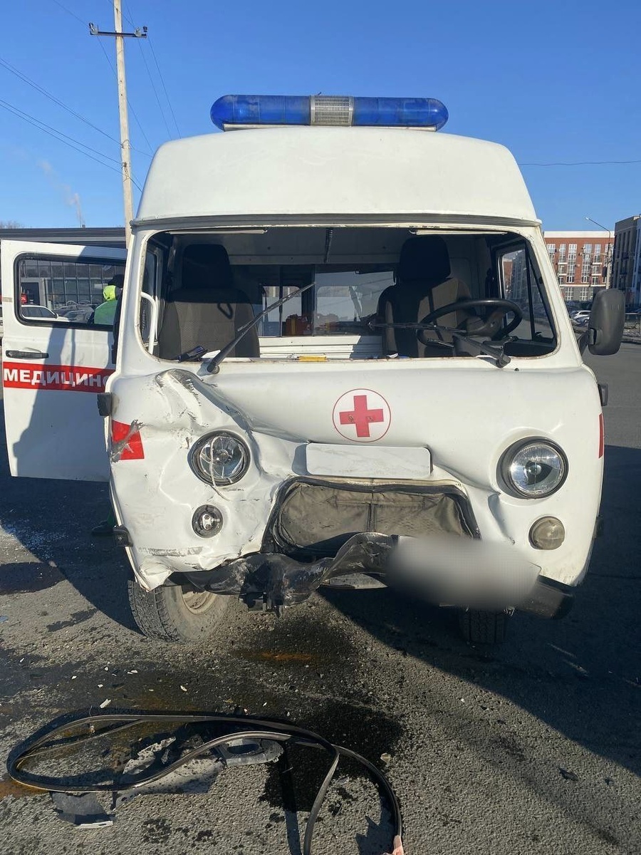     Под Оренбургом при столкновении «УАЗа» и «Дастера» пострадали два человека Оренбуржье
📷    Под Оренбургом при столкновении «УАЗа» и «Дастера» пострадали два человека Оренбуржье
