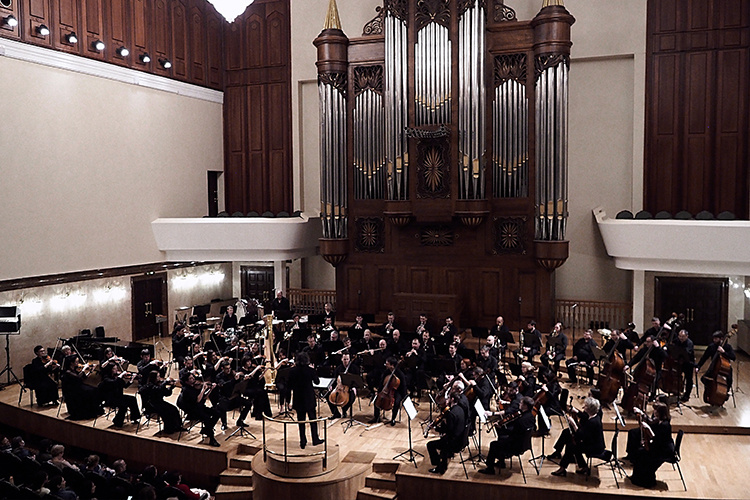    Открытие юбилейного фестиваля «Мирас» посвятили 90-летию со дня рождения автора «Казанской симфонии» Фасиля Ахметова и 100-летию со дня рождения автора симфонии-поэмы «Муса Джалиль» Алмаза Монасыпова