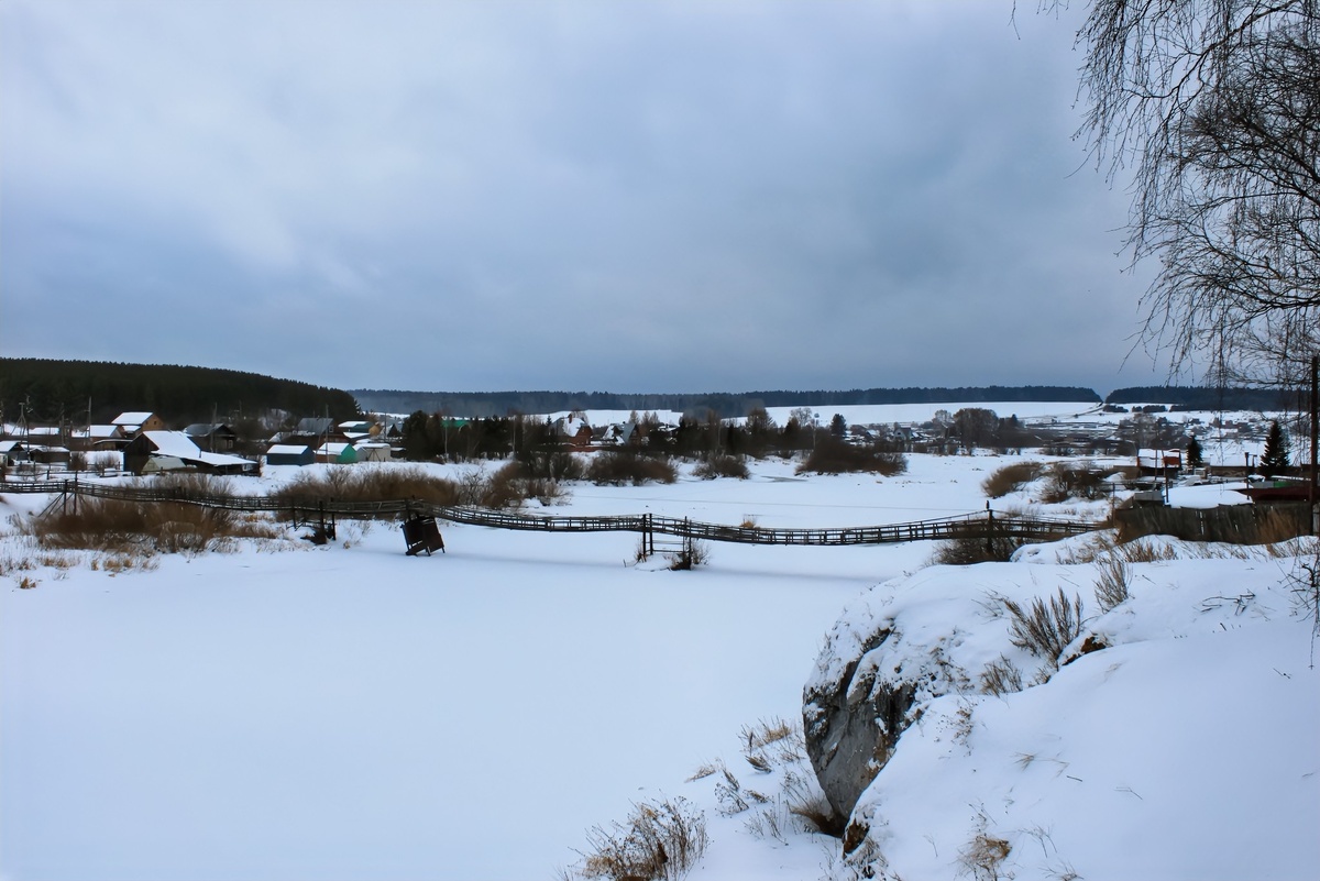 Фото автора. Мост вблизи Храма Георгия Победоносца с. Слобода