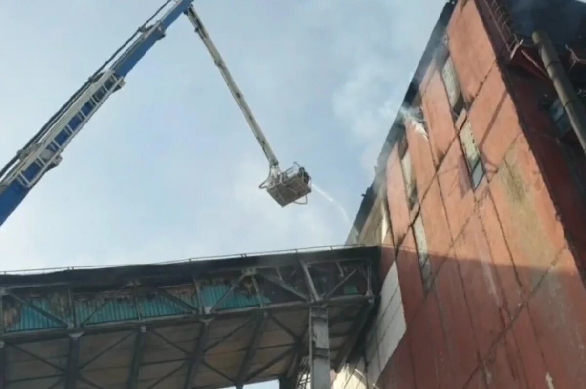    В бункере на площади 400 квадратных метров потушили пожар в Приангарье