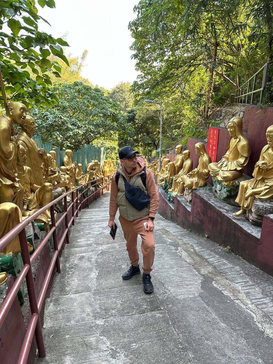 Подъем к монастырю