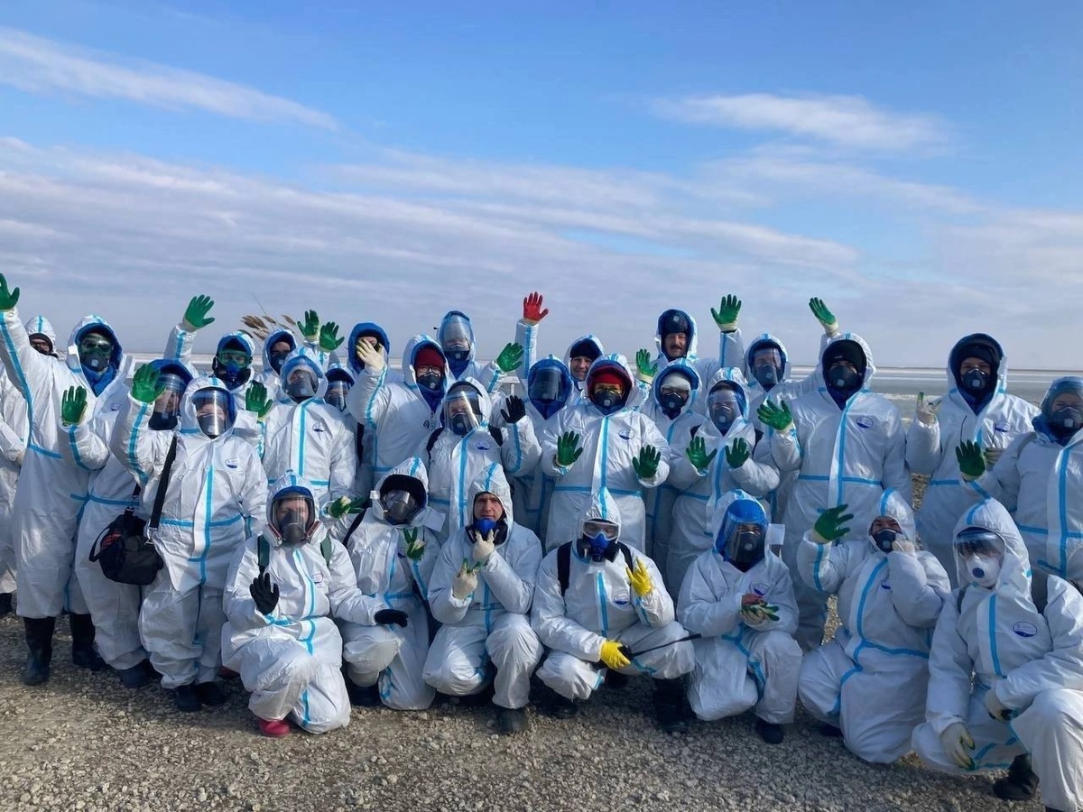    В Анапу прибыли 120 добровольцев Гумкорпуса Югры для ликвидации последствий экокатастрофы