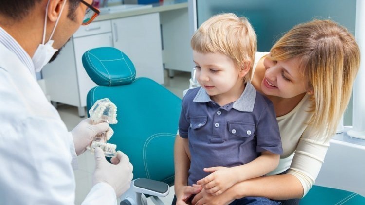 Современная стоматология - уже давно не больно и не страшно. После лечения у ребенка не остается неприятных и пугающих воспоминаний