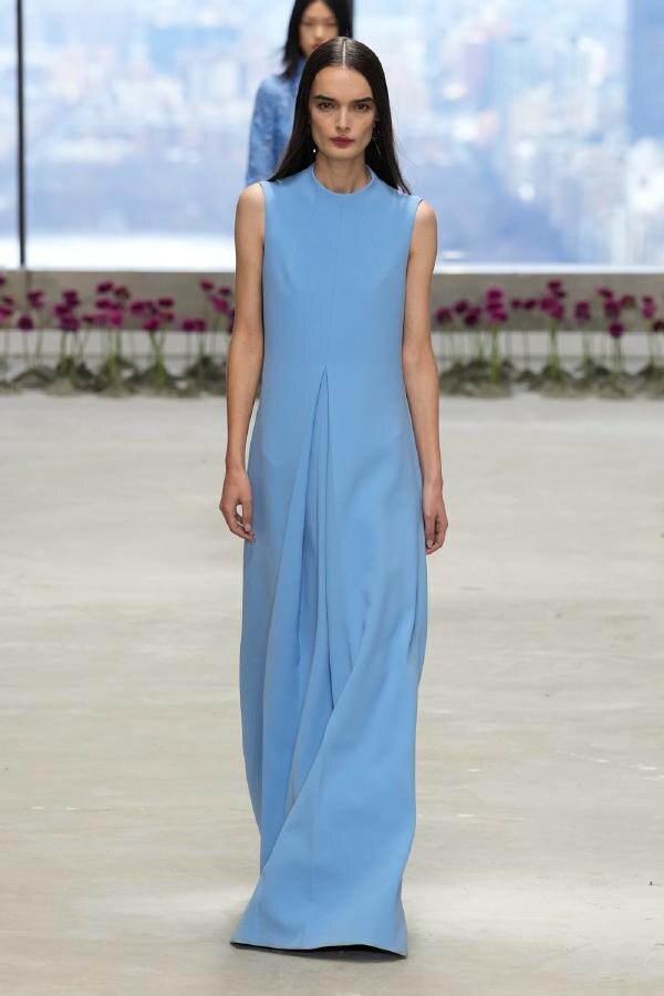 Carolina Herrera осень-зима 2025-2026 на Неделе моды в Нью-Йорке FW25 (10 февраля 2025 г.).