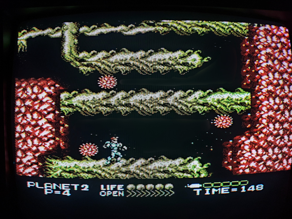 Фото сделаны мной. На фото игра "Street Fighter 2010". Оригинал игры "Street Fighter 2010: The Final Fight" был разработан и издан Capcom. в 1990г. для NES. Продюсер Токуро Фудзивара, дизайнер Хисаши Ямамото, программисты Нобуюки Мацусима, Кодзи Ёсида. Фото демонстрирует начальную заставку игры, а так же общий визуальный фон игры. Подробнее об этом рассказано в статье. Все материалы принадлежат правообладателям и размещены исключительно в информационных целях.