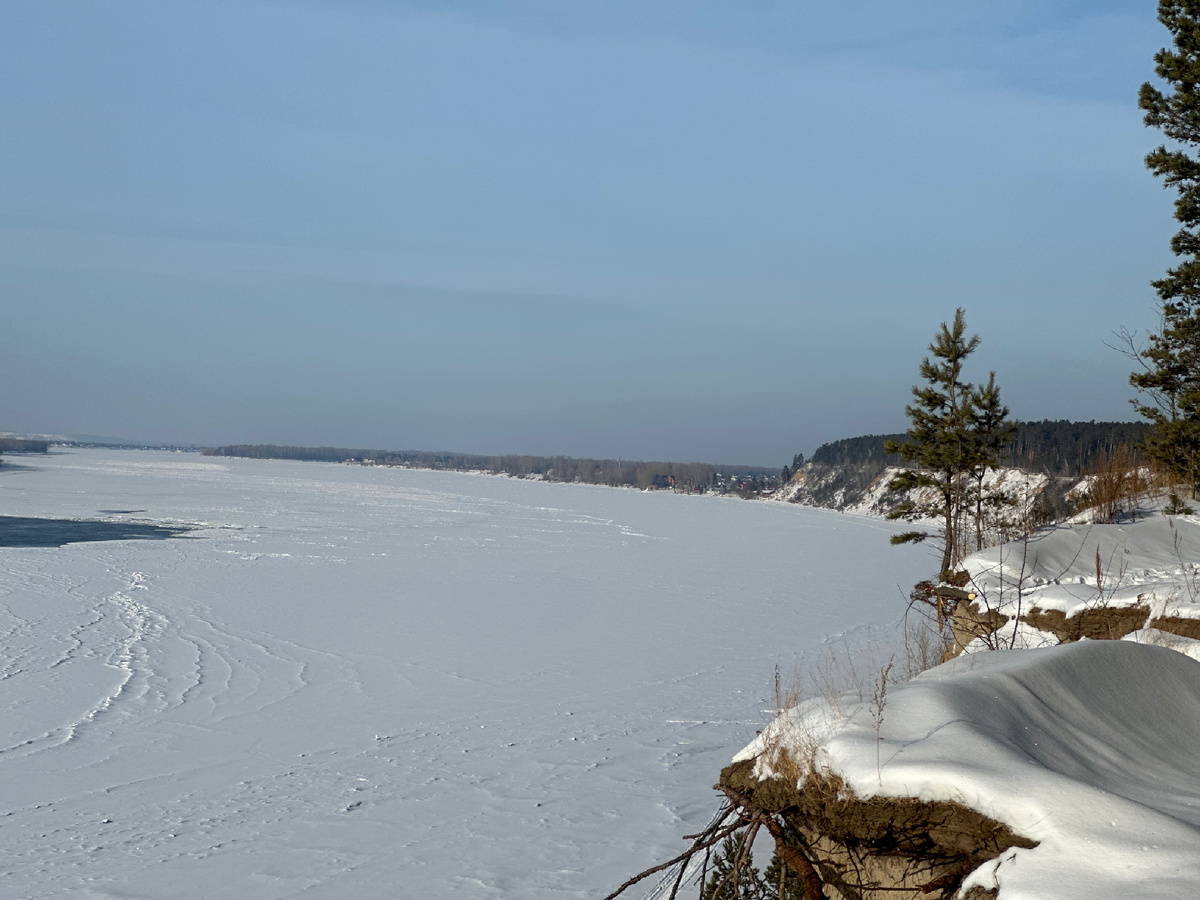 Берег Оби. К нам пришла метель на выходных. 
