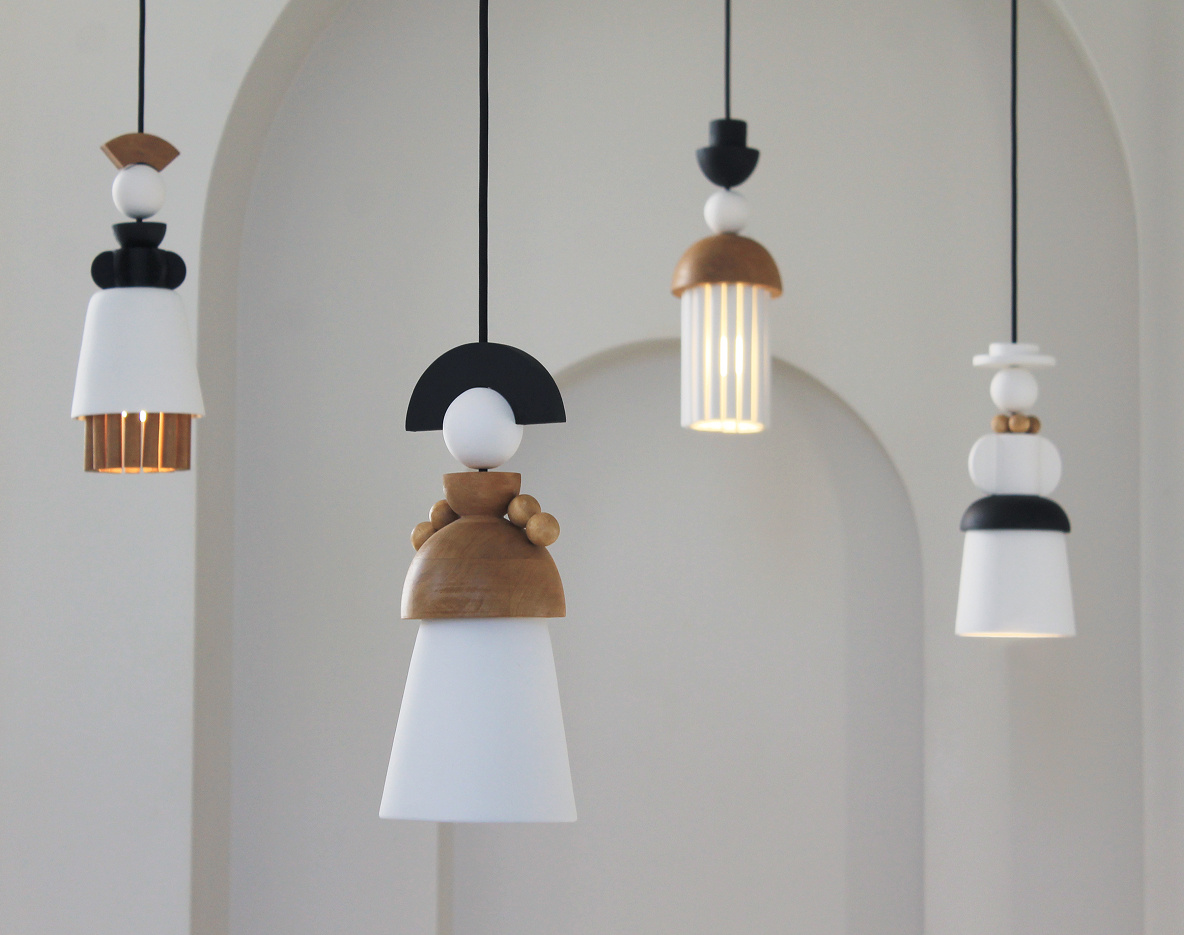    Кукольные лампы и столы-книжки из детства: что смотреть на выставке ARTDOM 2025 — выбор BURO. (фото 1)