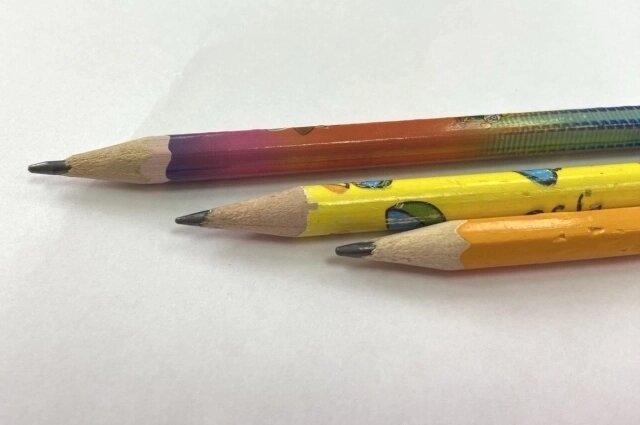    «Вечный» карандаш в отличие от обычного не надо затачивать. Фото:  АиФ/ Анна Сибирская