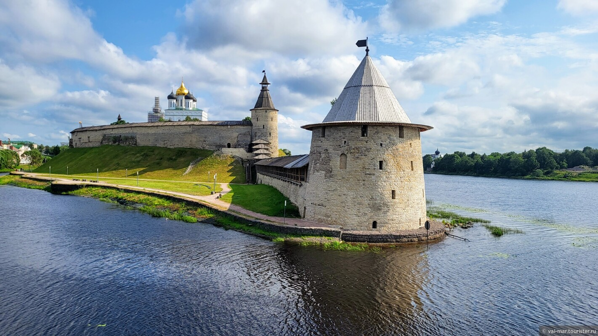 Псковский Кром © Валентина Марченко