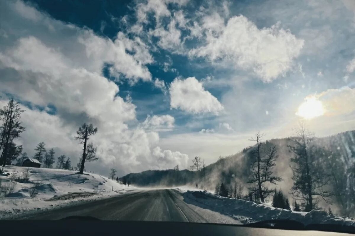    Алтайские дорожники работают в усиленном режиме из-за непогоды