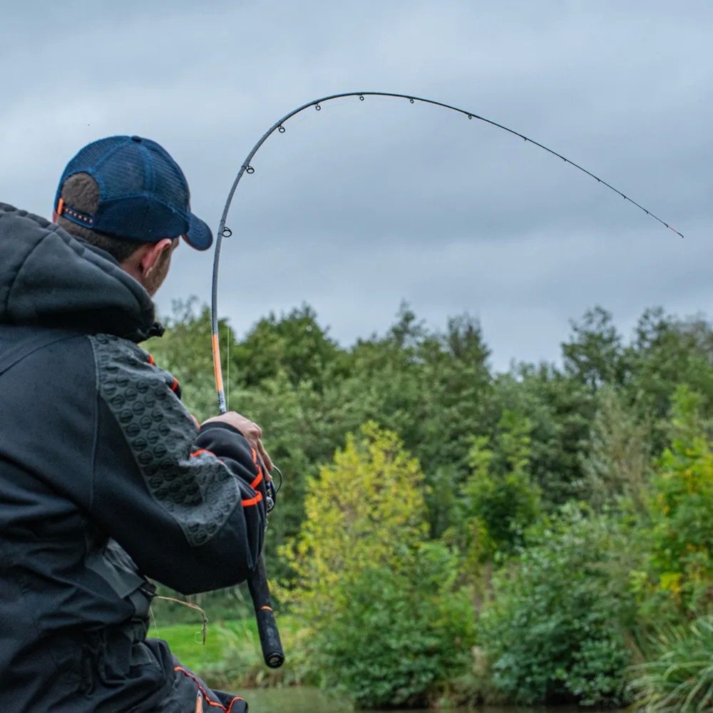 Работа бланка с прогрессивным строем на рыбе.