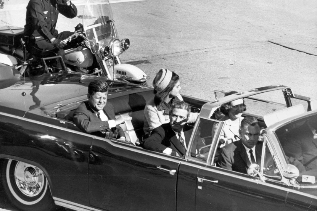    Axios: ФБР нашло новые нерассекреченные документы по убийству президента Кеннеди