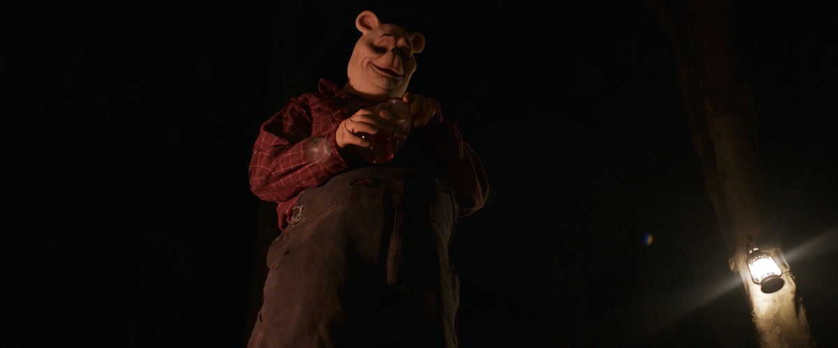 Кадр из фильма «Винни-Пух: Кровь и мед»