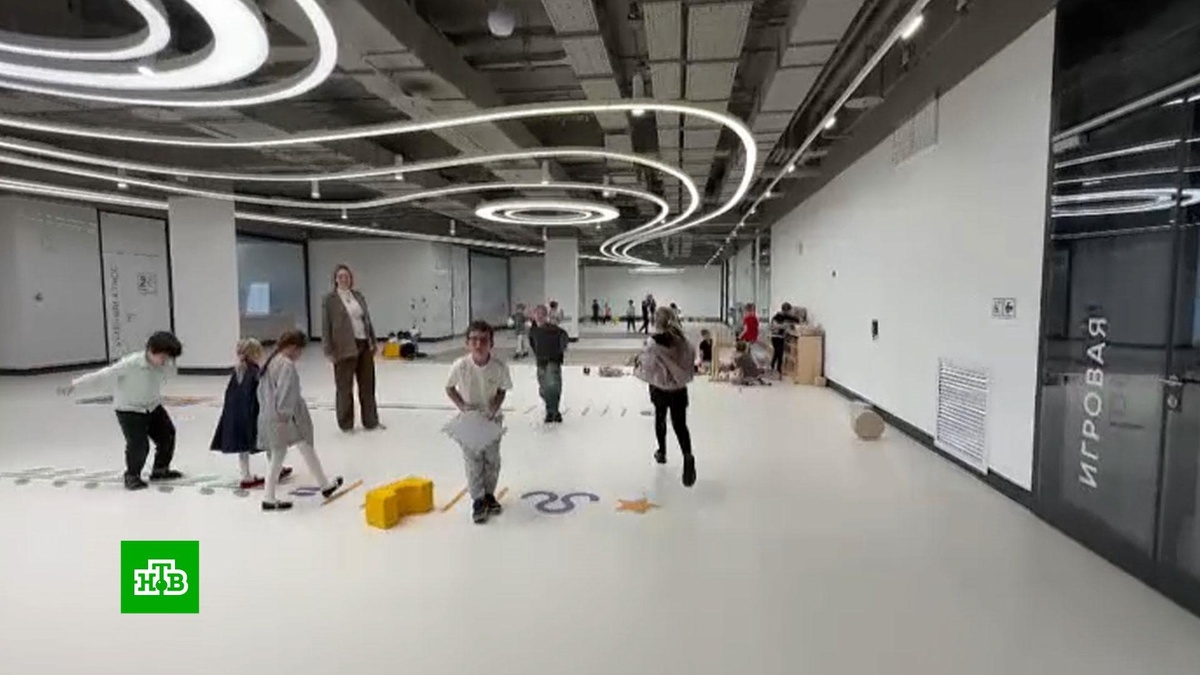    Более сотни спортивных объектов построят в Москве до 2027 года