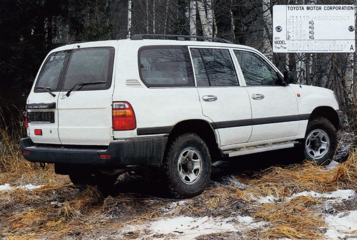 У всех STD задние двери были только распашные, на некоторых версиях не было задних противотуманнок.
