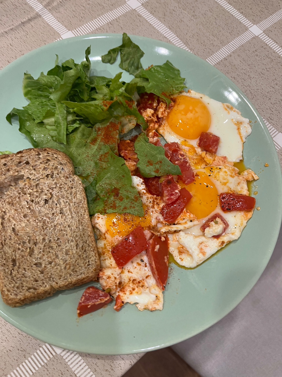 Цельнозерновой хлеб на завтрак. 