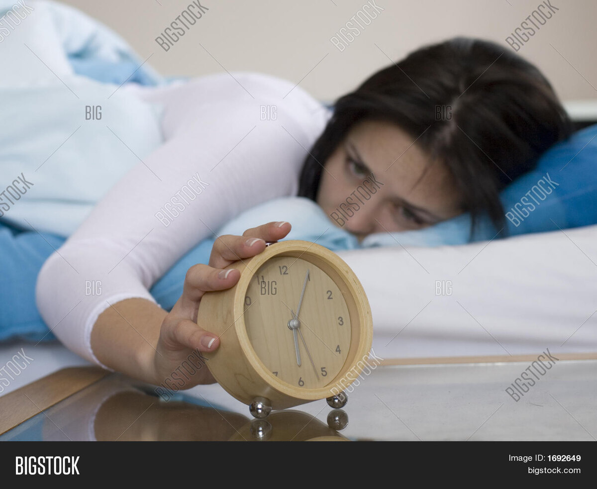    Ранние подъемы на учебу: почему это бесит