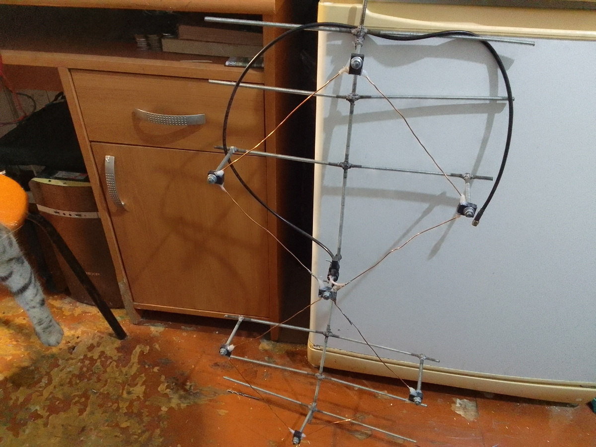 Антенна системы Хардченко, которую я изготовил своими руками