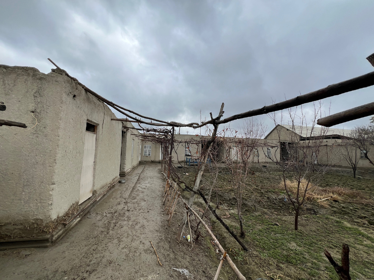 двор внутри