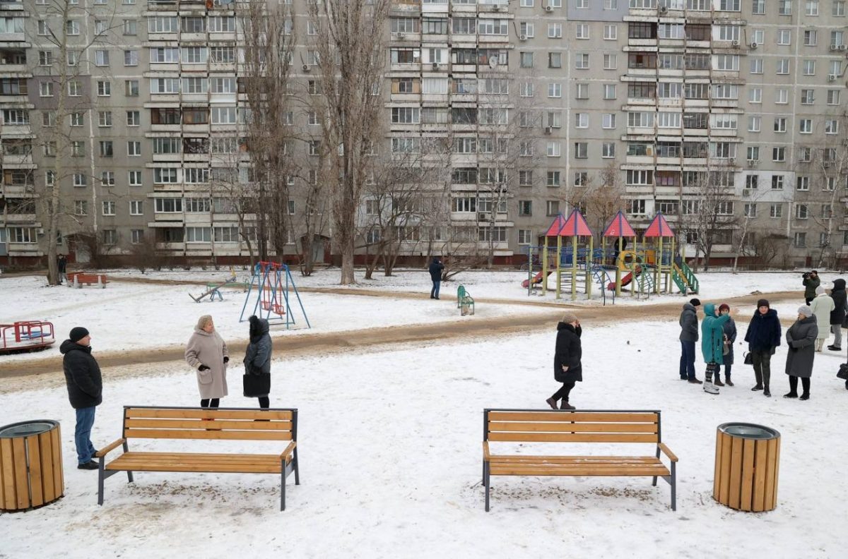    При благоустройстве дворовых территорий будет сделан акцент на ремонт тротуаров, проездов и устройство парковочных карманов