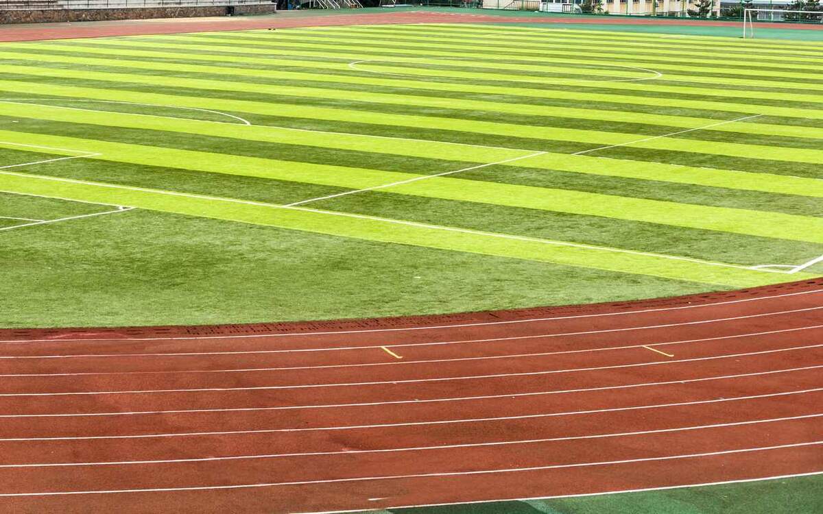    В Липецкой области построят многофункциональный стадион за 39 млн рублей от 4045 на Freepik