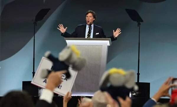    Такер Карлсон. Фото: Страсти