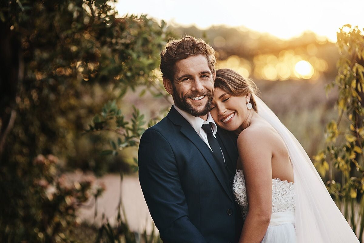 Можно устроить недорогую, но душевную свадьбу. Источник=Shutterstock📷
