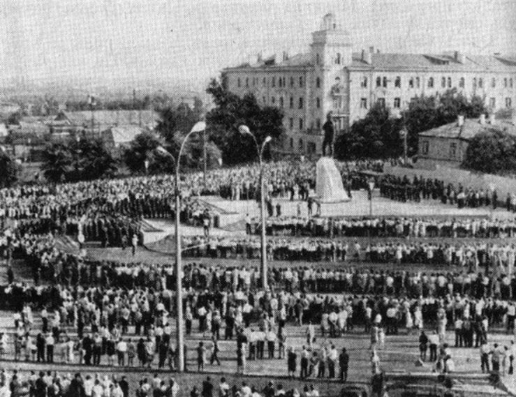 С открытого доступа.