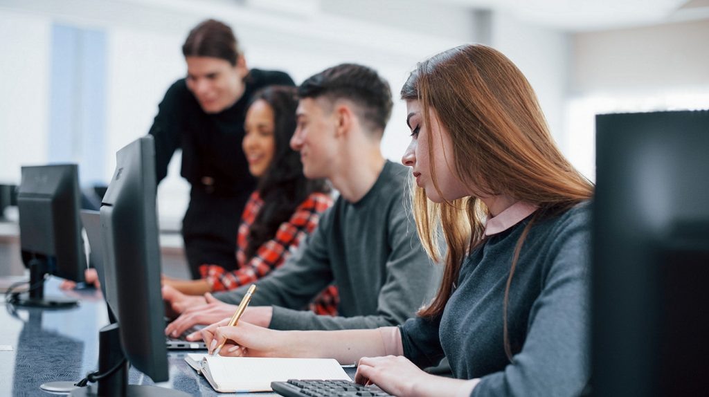     Сделать невидимое измеримым. Что такое психометрика и как она помогает управлять EdTech-продуктами Анна Жамьянова