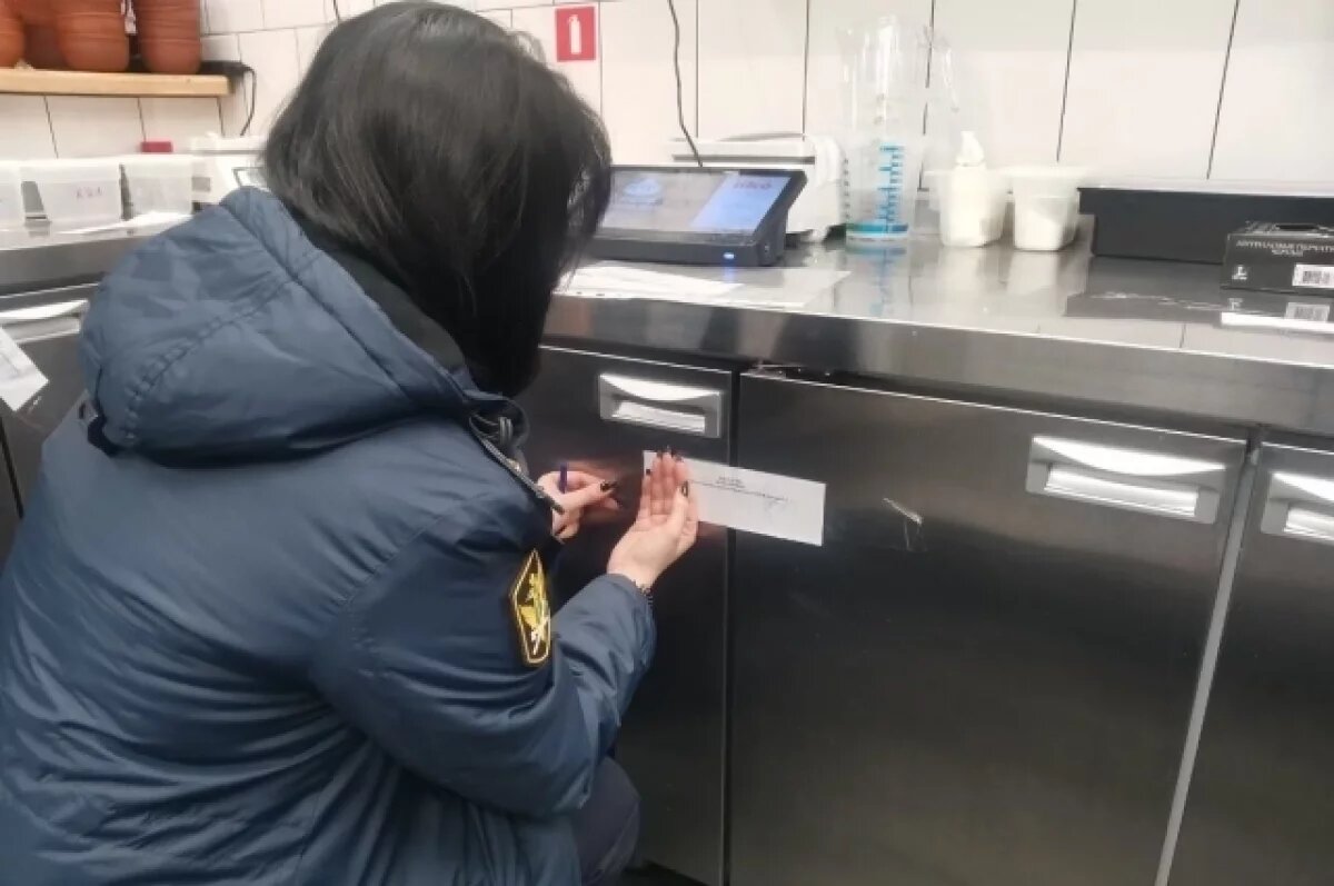    В Екатеринбурге суд закрыл хинкальную из-за кишечной палочки