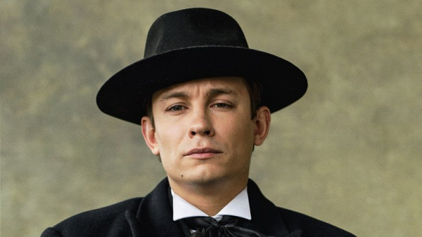    В роли Владимира Маяковского