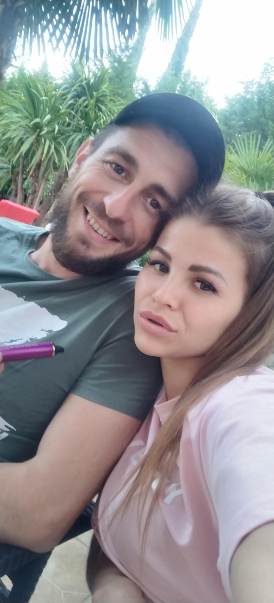    У Андрея остались жена и двое дочерей. Фото: из архива семьи