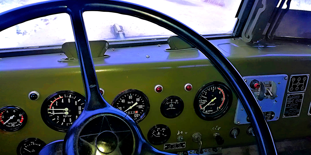 Почему его прозвали "Людоед"? Этому грузовику все равно, какая солярка. Главное, чтобы горело - всё съест