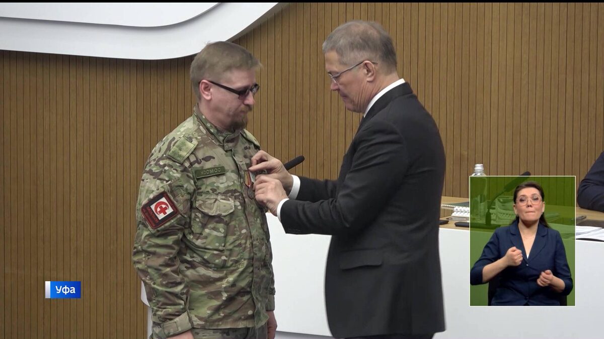    Развитие Интернета и выпуск троллейбусов: о чем еще говорили на оперативке правительства Башкирии