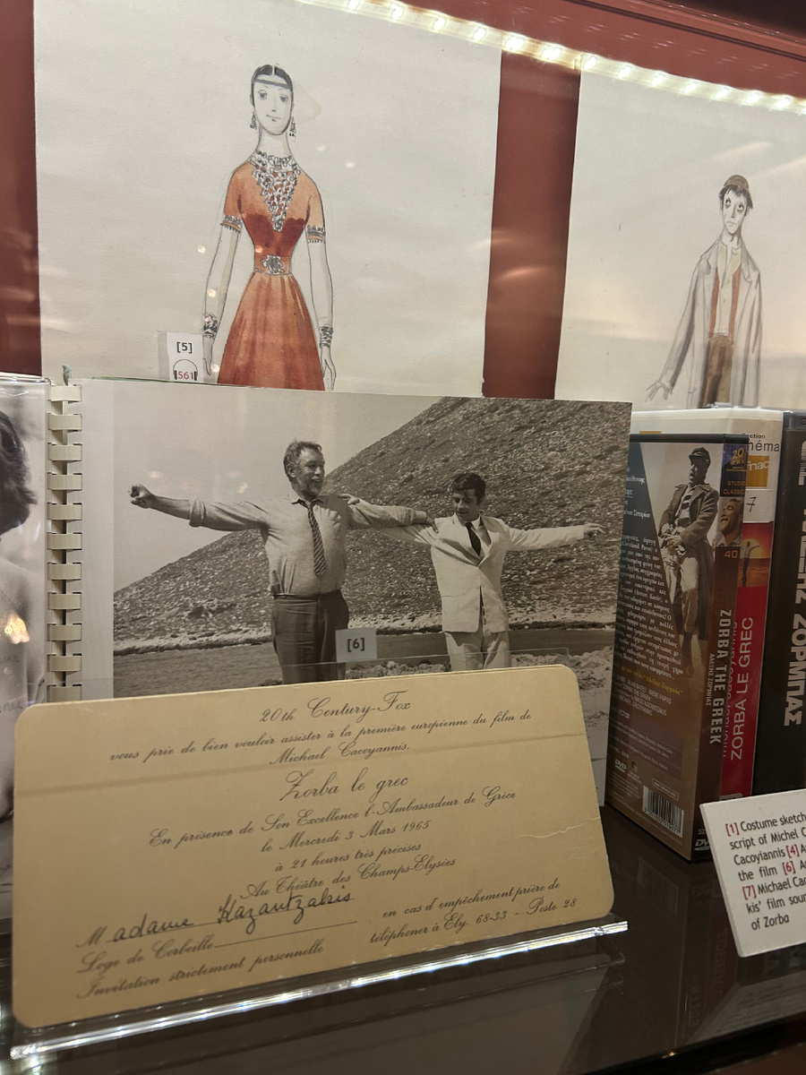 На кадре из фильма «Грек Зорба» происходит рождение сиртаки (фото автора)