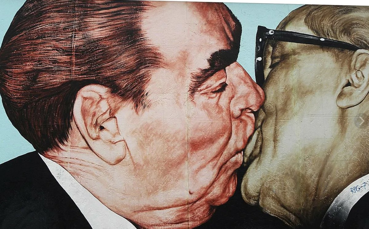 Из всемирной паутины)))