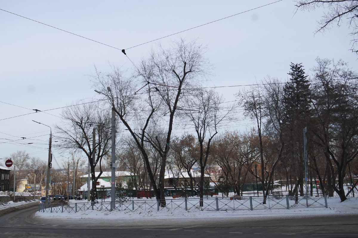 сквер инициативной молодёжи - угол Терешковой и Пушкина