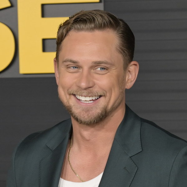     Билли Магнуссен станет технологическим магнатом в сериале про Кремниевую долину