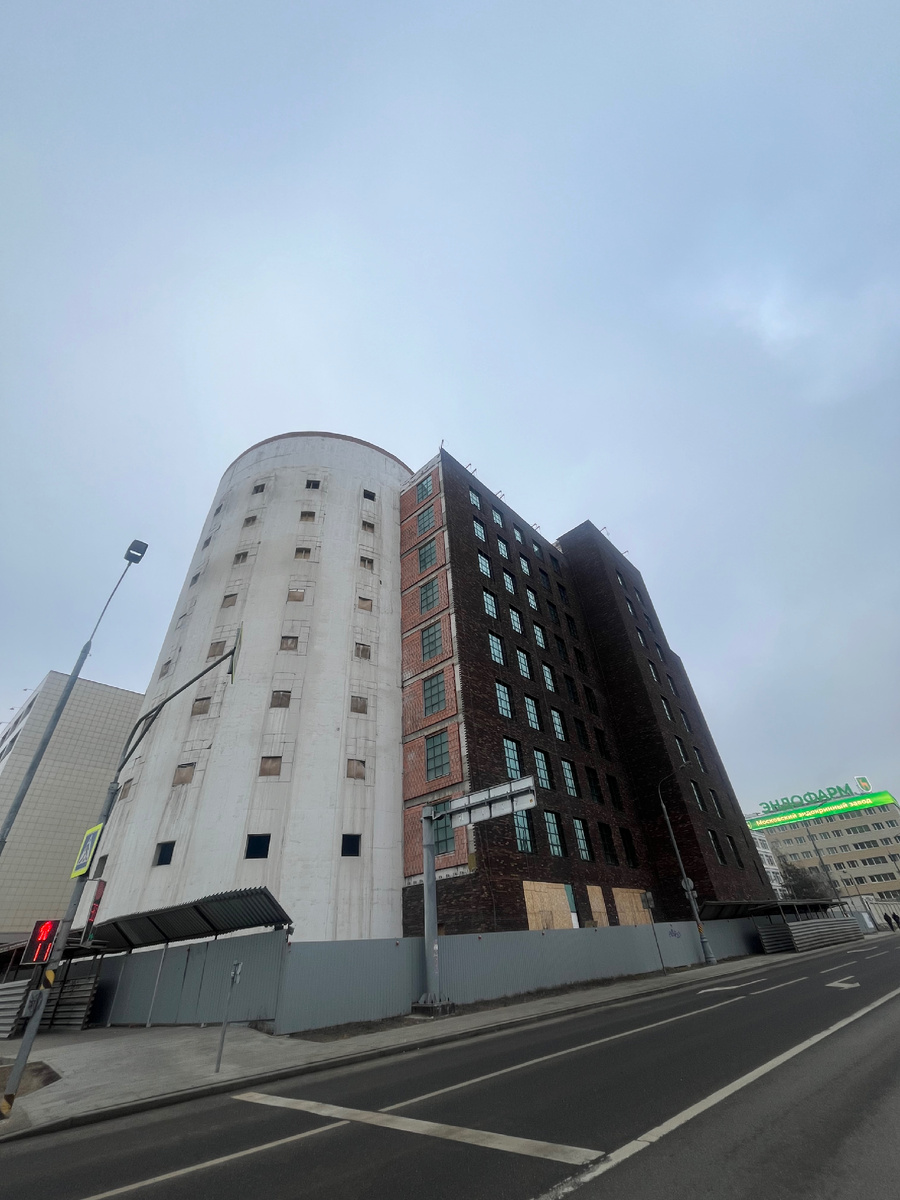 Стройка в самом разгаре 