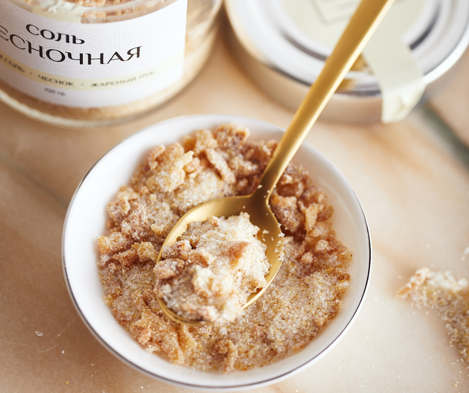 Соль чесночная TwinsChef для насыщенного вкуса любимых блюд. Состав: соль морская среднего помола, чеснок сухой, лук жареный.