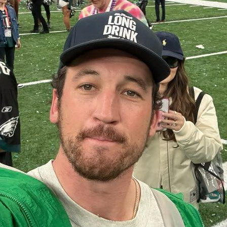     Майлз Теллер сыграет звезду итальянского велоспорта и Праведника мира Джино Бартали в баойпике