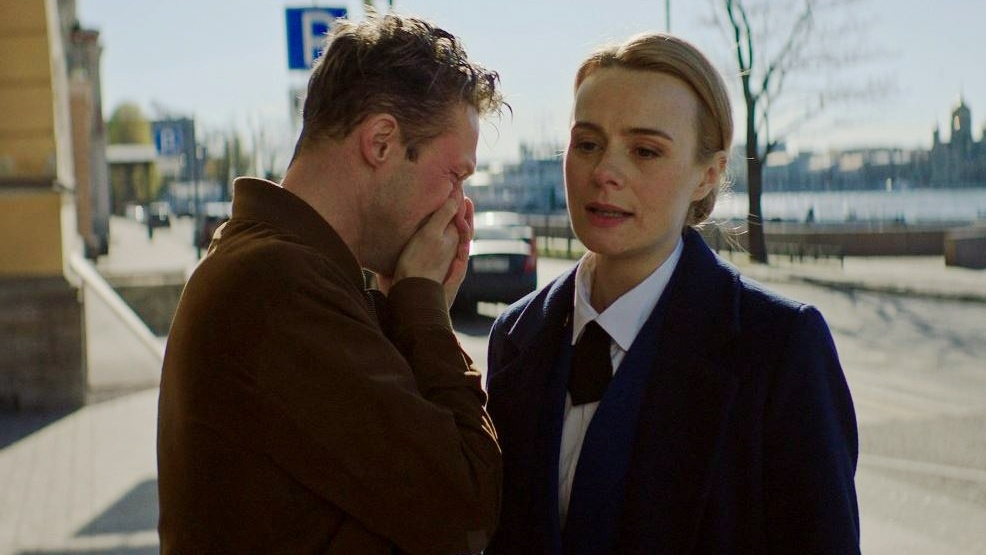 Кадр из сериала «Почему ты?»