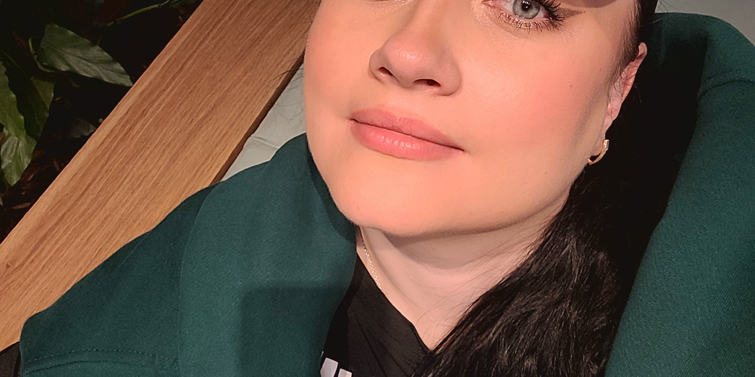 Заказала заранее на Wildberries подарки к 8 марта для мам, бабушек, подруг и самых близких женщин и конечно для себя.